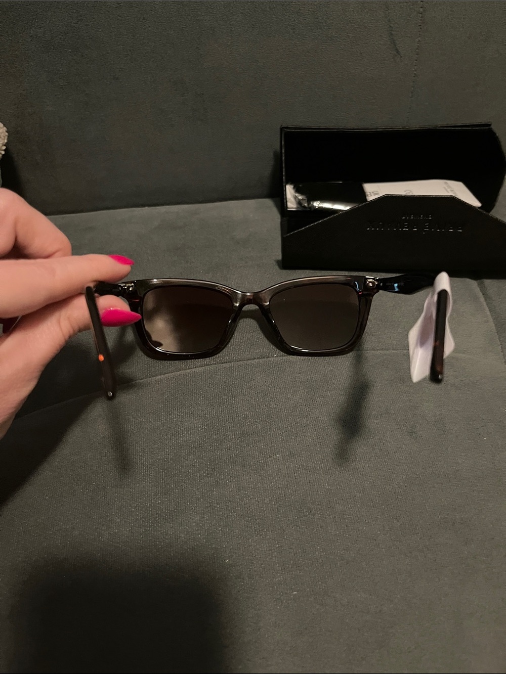 Stylish Women’s Sunglasses - Sun Stalker Tortoise - Picture 4 of 8